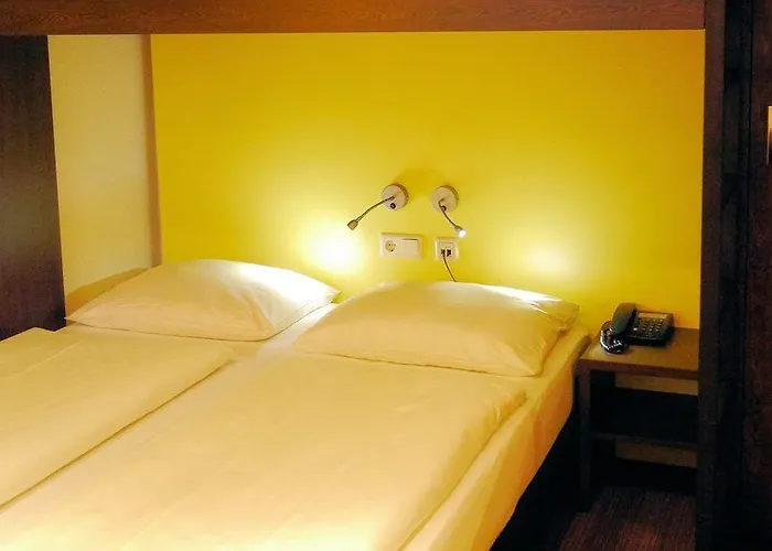 Hotel Bridge 2*